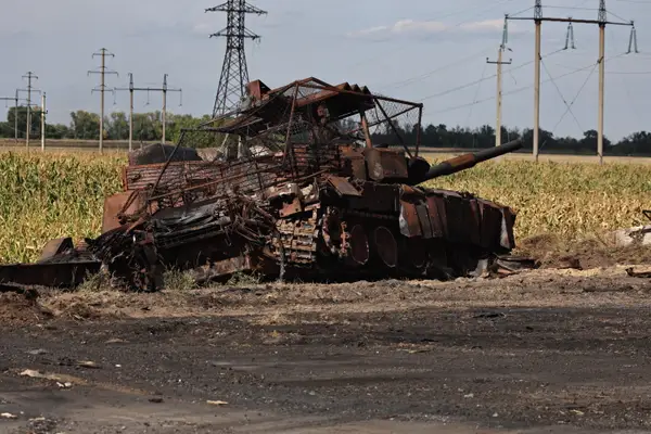 Allies Role-Play Attacking Ukraine Troops on Tanks, ATVs, Motorcycles
